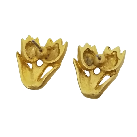 VINTAGE MATTE GOLDTONE TULIP FLOWER STUD EARRINGS - Picture 4 of 4